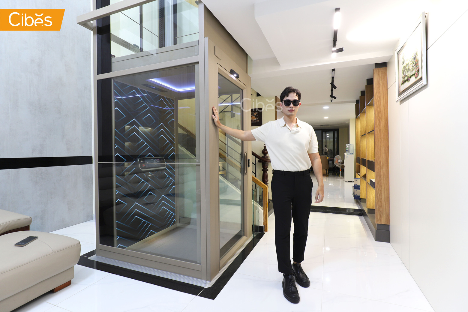 thang máy trục vít